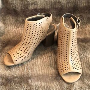 Heels- White Mountain